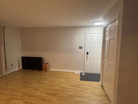 For Lease - 109 Conway Drive, London South, Ontario - Photo 4