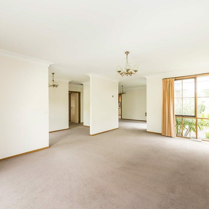 25 Walstab Street, Brighton East VIC 3187 - House For Rent | Domain - Photo 1