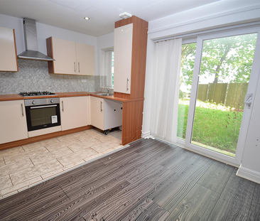 Oakwood Park, Prenton, CH43 - Photo 1