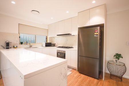 4 Yalding Ave, Carlingford NSW 2118 - House For Rent | Domain - Photo 5