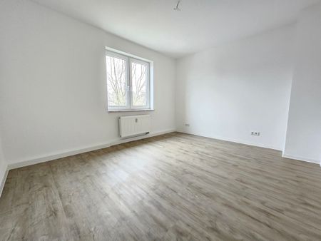 Sie suchen was neues? Dann sind Sie hier richtig, einmal komplett renoviert mit Einbauküche - Photo 3