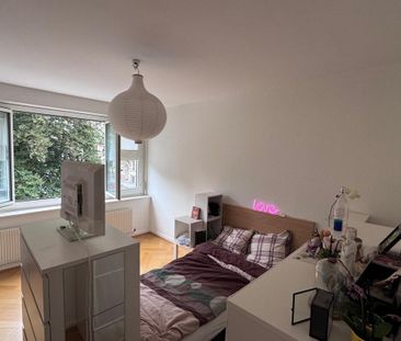 Appartement de 3 pièces au 2ème étage à Genève 1208 - Foto 2