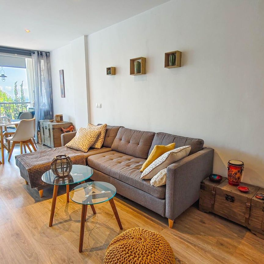 Luminoso piso con vistas al mar y terraza en Illetas – Alquiler de temporada - Photo 1