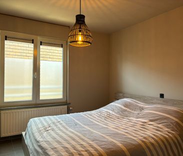 Dakappartement met 2 slaapkamers met een terras. - Photo 5