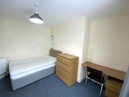 5 bedroom house to rent - Photo 3