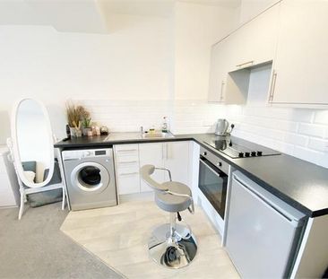 Studio to rent - Photo 5