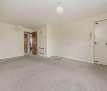 Horton Road, Datchet, SL3 - Photo 2