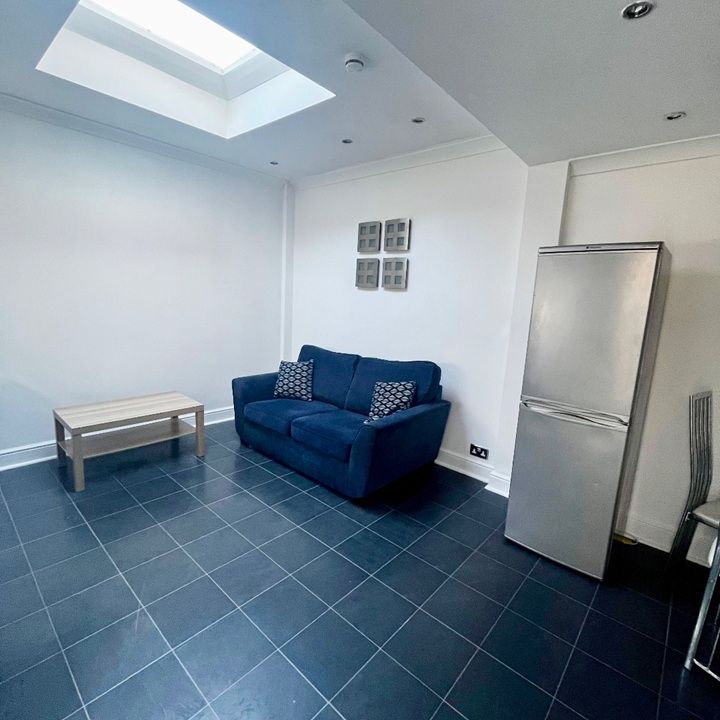 1 Bed Flat, St. Antonys Road, E7 - Photo 1