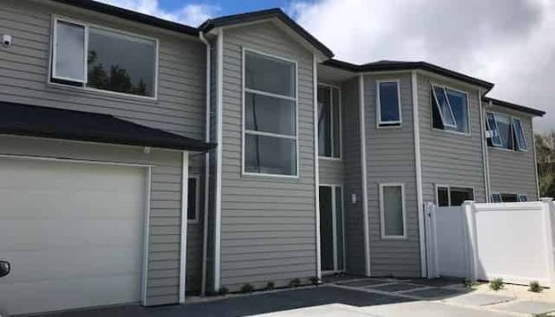 A modern family home - Photo 1