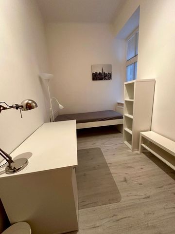 Ponúkame na prenájom zariadený 2-izbový byt s 2 samostatnými spálnami na Moskovskej ulici v Starom Meste pri Lekárskej fakulte UK - Photo 5