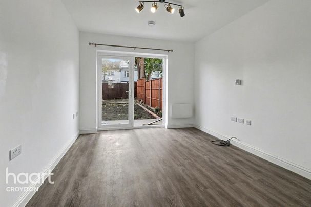 3 bedroom terraced house to rent - Photo 1