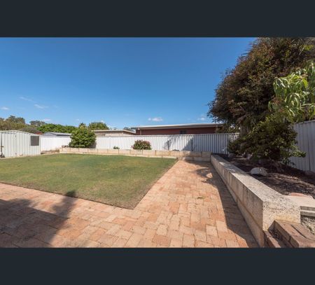 24 Scandrett Way, Bateman, WA 6150 - Photo 3