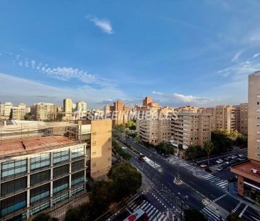 Valencia - Photo 2
