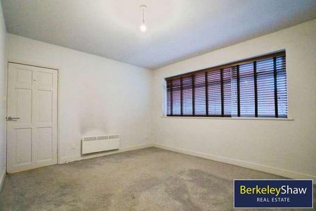 Lark Lane, Liverpool, L17 - Photo 3