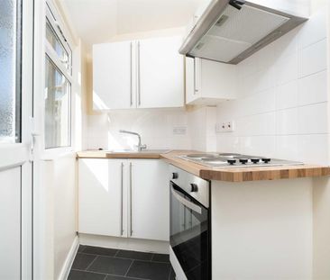 Station Road, Ashford, TW15 - Photo 1