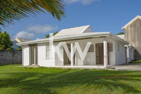 Maison LES ABYMES - Photo 3