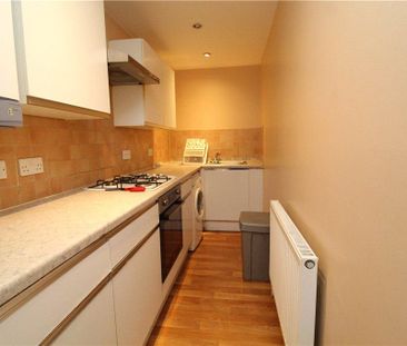 Studio to rent - Photo 5