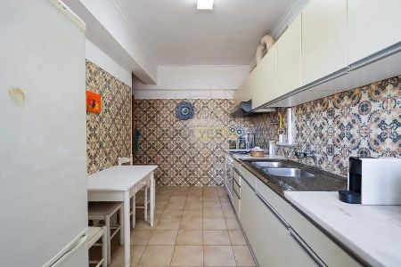 Apartment T2 in Odivelas, Odivelas - Photo 5