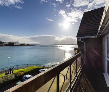 2 bedroom Flat To Let - Photo 4