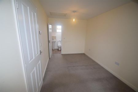 3 bedroom terraced house to rent - Photo 3
