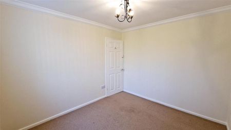 3 bedroom detached house to rent - Photo 3