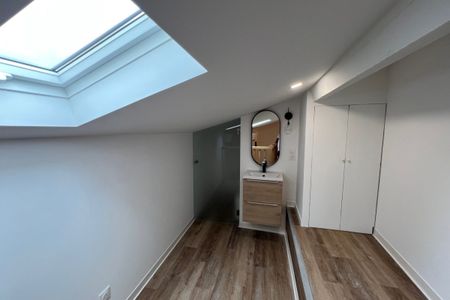 Appartement entièrement rénové et climatisé rue d'italie - Photo 5