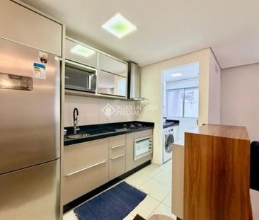 Apartamento com 2 quartos e 75m² para alugar em Centro, São José. - Foto 6