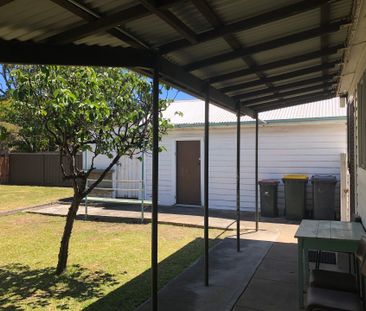 Family Home in Excellent Location! - Photo 6