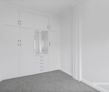 Location Location - Photo 3