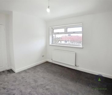 3 bedroom end of terrace house to rent - Photo 1