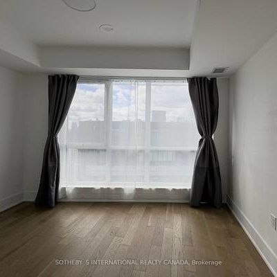 Bloor & Parliament Modern +Stunning 3Bdrm 1Parking 1Locker Upgraded - Photo 4