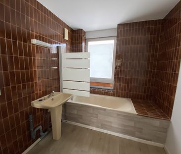 Location Appartement 3 pièces 86m² REIMS 51100 - Photo 2