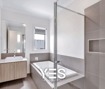 Comfortable Family Home in Clyde - Photo 4