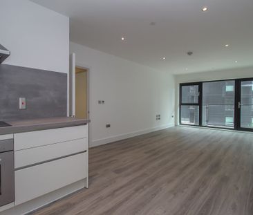 Waterford House, Bayscape, Cardiff Marina - Photo 5