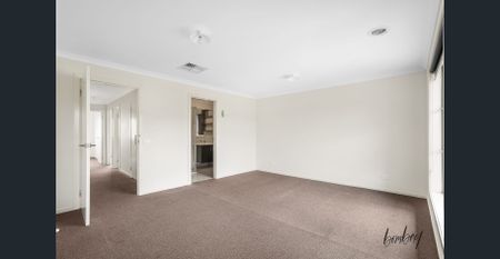 Spacious 3 Bedr - Photo 3