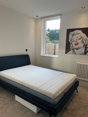 1 Bed Flat, Rosemont Road, W3 - Photo 4