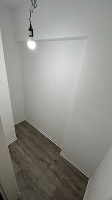 Einzigartige 2-Zimmer-Wohnung mit riesigem Belkon - Foto 1