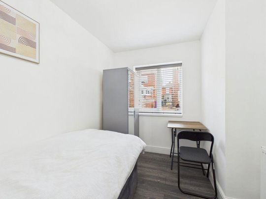 House share to rent - Photo 1