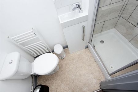 6 bedroom house to rent - Photo 4