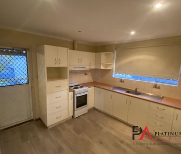 Ideally located and Spacious 3 Bedroom House in Tea Tree Gully! - Photo 5
