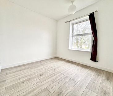 3 bedroom House To Let - Photo 4