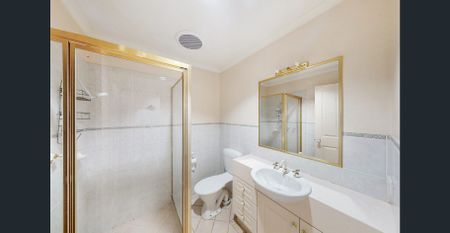 Great size comfortable townhouse - Photo 2