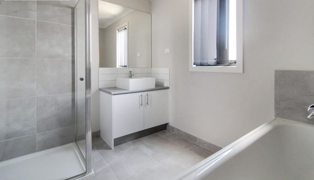 4 Bedroom Home in Tarneit! - Photo 1