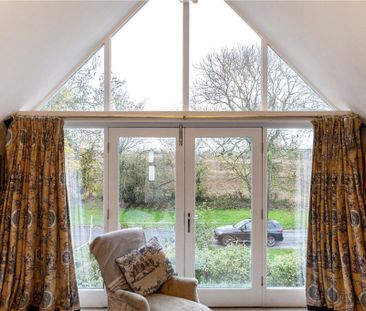 5 bedroom detached house to rent - Photo 2