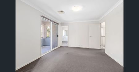 Modern Family Home in a Prestigious Location - Photo 4