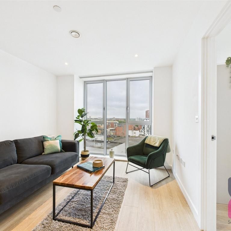 2 bedroom flat to rent - Photo 1