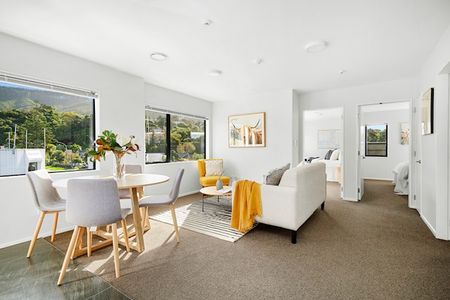 Welcome to 232 Main Road, Tawa - Photo 3