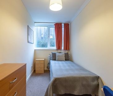 Horwood Close, Headington - Photo 2