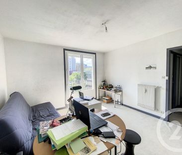 Location Appartement 1 pièce 27m² CLERMONT FERRAND 63000 - Photo 1