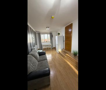 1 Bed Detached House, Paddock Road, NW2 - Photo 5